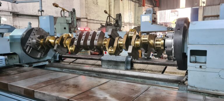 MAK 8M25 Crankshaft