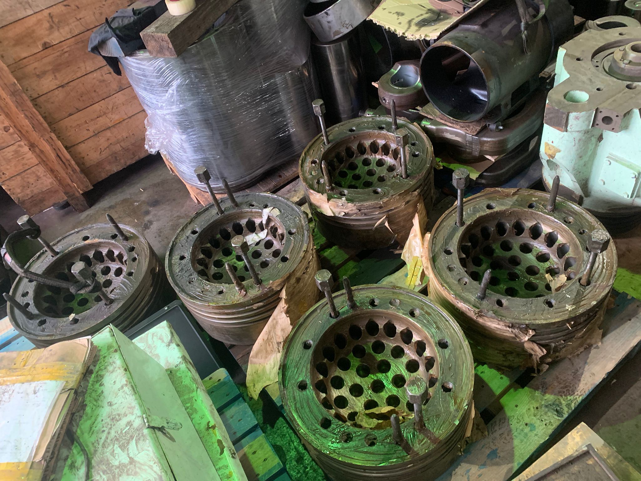 Sulzer-RT-Flex-58T-B -Piston-crowns