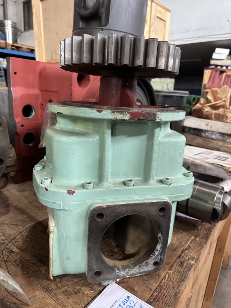 Wartsila 12V32 oil pump